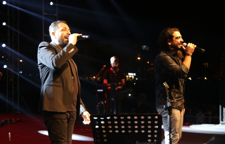 Selçuk Balcı ve İsmail Altunsaray'dan Zafer Bayramı Düeti