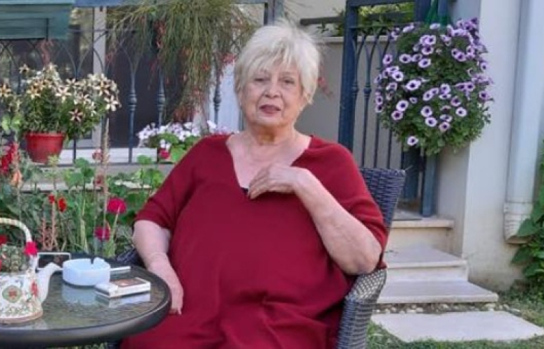 Tülay Özer'den acı haber