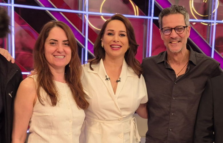 NUR VİRAL: Yeni yaşa sürpriz kutlama