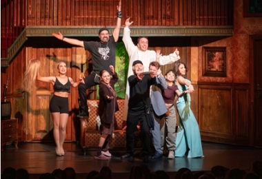 “Oyunun Oyunu” Prömiyeriyle Seyirciyi Kahkahaya Boğdu